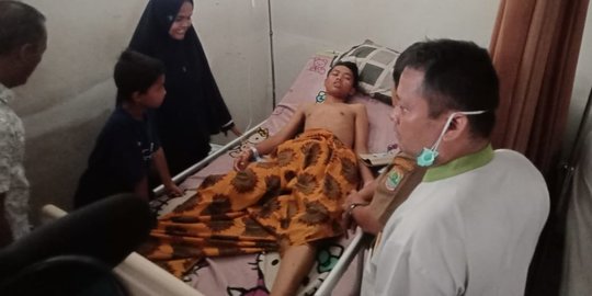 Diserang Ular Kobra, 15 Orang Dirawat di RSUD Karawang