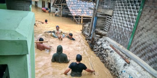 Banjir Bandang Terjang 6 Kecamatan di Banten