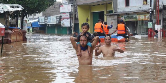 Banjir Setinggi Dada Orang Dewasa Rendam Perumahan Ciledug Indah
