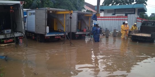 Banjir di Jalan Kemang Raya, 5 Mobil Pompa Dikerahkan Sedot Air