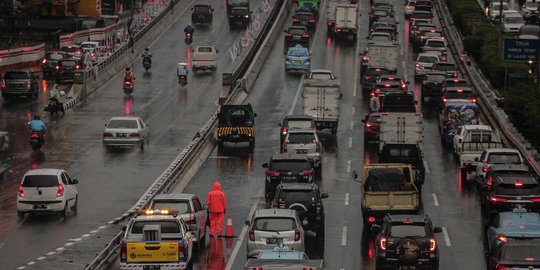 Sejumlah Jalan Tol Masih Ditutup