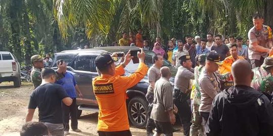 dua jenazah korban banjir bandang labura ditemukan, tiga masih dicari