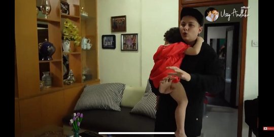 Sederhana dan Nyaman, Ini 12 Potret Rumah Masa Kecil Andhika Pratama di Malang