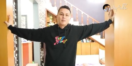 melihat rumah andhika pratama di malang, beda jauh dengan rumah mewahnya di jakarta