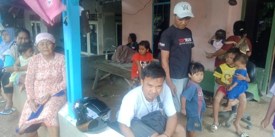 Korban Banjir di Karawang Belum Dapat Bantuan, Butuh Selimut dan Air Bersih