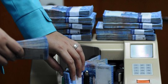 Hari Ini, Rupiah Bergerak Melemah ke Rp13.910 per USD