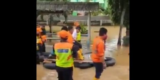 sampan kayu dan karet ban rev3