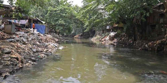 sungai ciliwung rev1