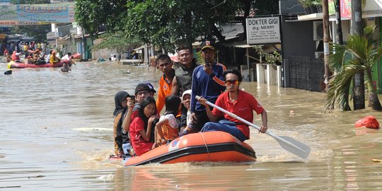 Ini Pertolongan Pertama Terhadap Psikologi Korban Banjir