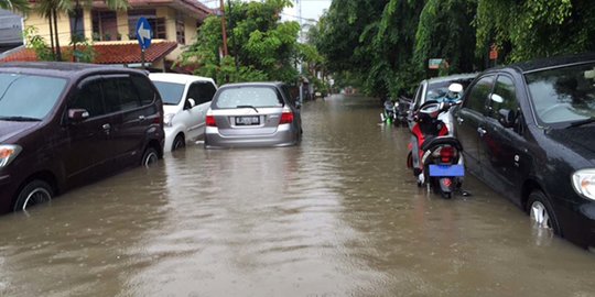 Gubernur Anies akan Evaluasi Penanganan Banjir Jakarta