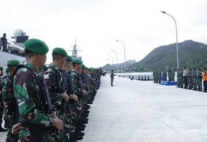 pasukan gabungan tni jaga natuna