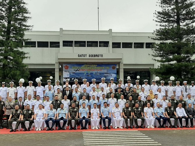 panglima tni resmikan pusat informasi maritim