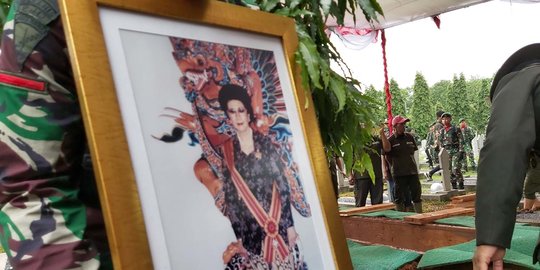 Khofifah: Mien Sugandhi Banyak Berjasa Bagi Perempuan Indonesia