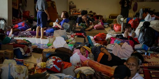 Ribuan Korban Banjir Jakarta Lakukan Pembaharuan Dokumen