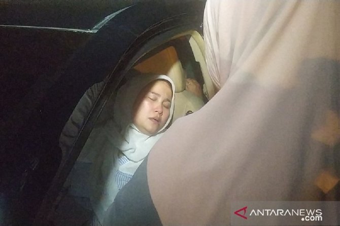 istri hakim pn medan jamaluddin