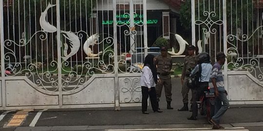 Usai OTT Bupati Saiful Ilah, Satpol PP Jaga Ketat Pendopo Pemkab Sidoarjo