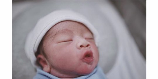 anak laki laki rev1