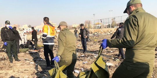 kejanggalan di balik jatuhnya pesawat boeing ukraina yang tewaskan 176 penumpang