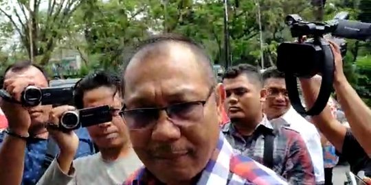 Wawalkot Medan Emosi Ditanya soal Jam Kerja Usai Hadiri Sidang Wali Kota