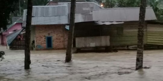 12 Rumah Hanyut dan 78 Terendam Akibat Banjir Bandang di Lahat