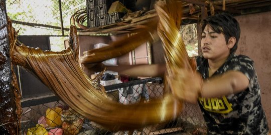 Intip Pembuatan Chaku, Kue Tradisional Kathmandu yang Menghangatkan Tubuh