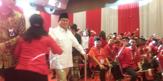 Megawati Tak Sangka Prabowo Sempatkan Hadir di HUT ke 47 PDIP