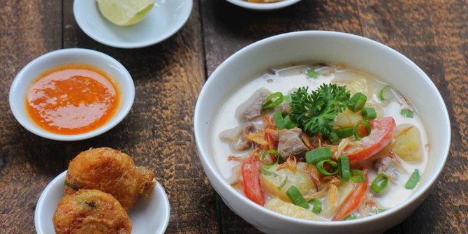 Cara Membuat Soto Ayam Betawi yang Enak, Segar dan Rasa Tradisional