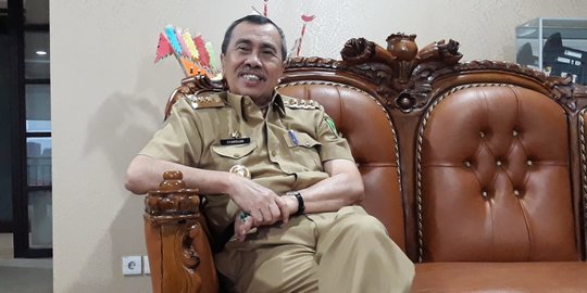 Kerabat Gubernur & Sekda Riau Dilantik Jadi Pejabat, Kepala BKD Sebut Sesuai Prosedur