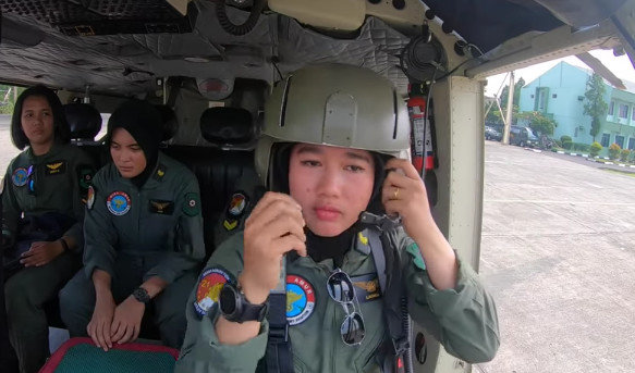 pilot wanita pertama tni ad