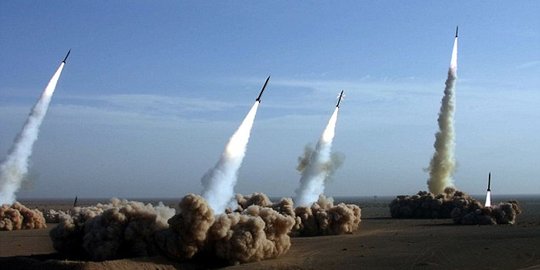 Rudal Iran yang Ditembakkan ke Militer AS di Irak Pakai Teknologi Satelit Rusia
