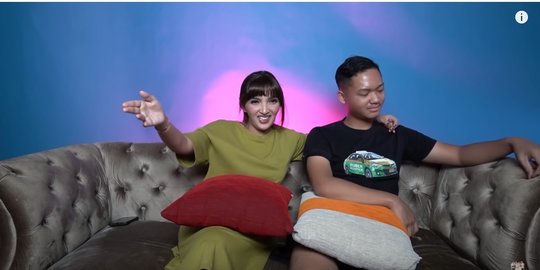 kalau ashanty pakai baju terbuka rev1