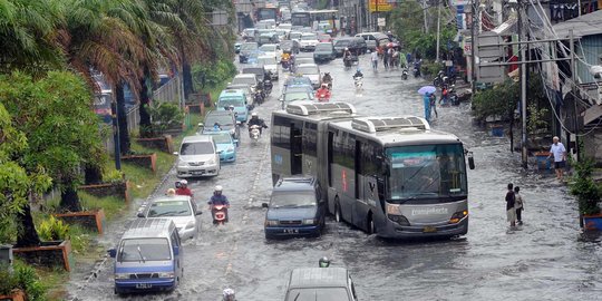 Mal-Mal Lippo Karawaci Alih Fungsi Jadi Posko Bantuan Banjir