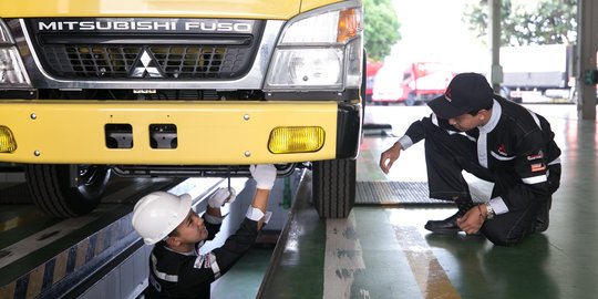 Ratusan Truk Fuso Terdampak Banjir, KTB Gratiskan Pengecekan dan Diskon Jasa