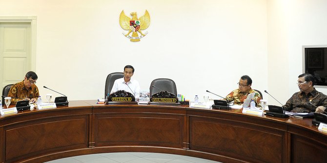 Jokowi Minta Omnibus Law Harus Rampung Sebelum 100 Hari Kerja | Merdeka.com