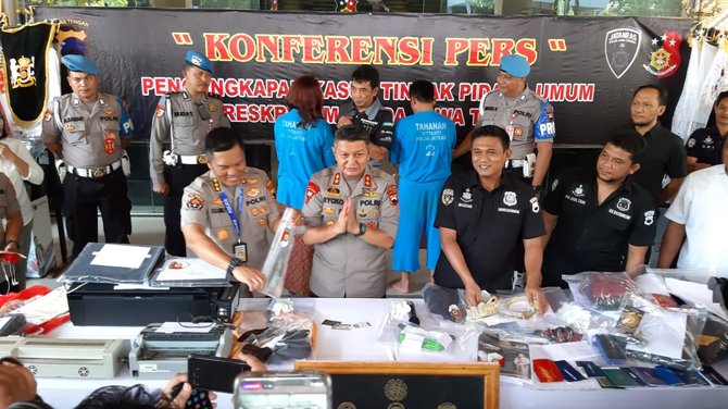 barang bukti keraton agung sejagad