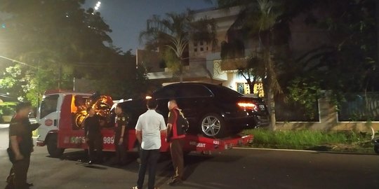 Kejagung Sita Mercedes dan Harley Davidson Milik Eks Dirut Jiwasraya Hendrisman Rahim