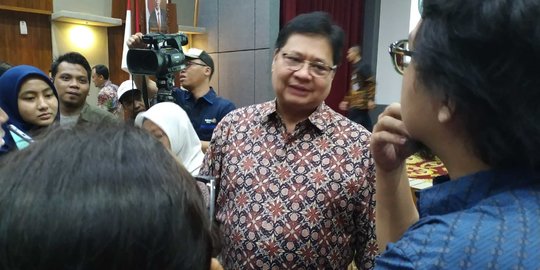 Menko Airlangga Sebut Buruh Sudah Menerima Aturan Omnibus Law Cipta Lapangan Kerja