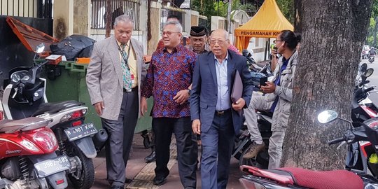 Tertahan di Resepsionis, Tim Hukum PDIP Tak Bisa Bertemu dengan Dewas KPK