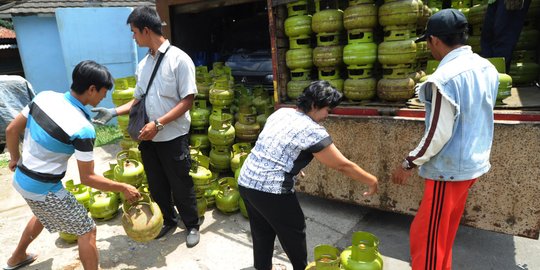 efisien pemerintah bertahap hapus subsidi rev1