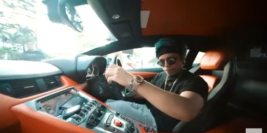 bagian interior mobil rev1