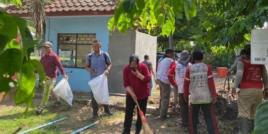 Antisipasi Banjir Susulan, Risma Cek Rumah Pompa di Tambak Wedi