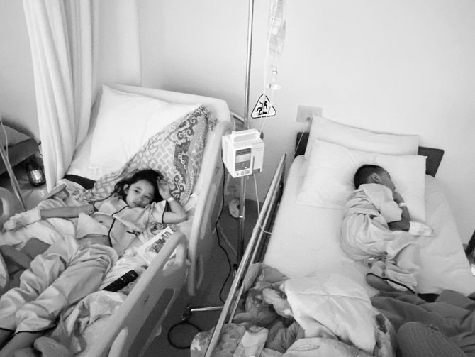 zaskia adya mecca dan anak anaknya dirawat di rumah sakit instagram zaskia dan hanung