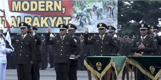 Bikin Haru, Ajudan Nangis di Depan Jenderal Andika karena sang Ayah Jadi Perwira TNI