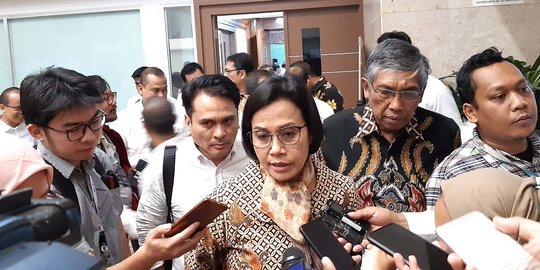 DPR Usul Fungsi Pengawasan OJK Dikembalikan ke BI, Ini Kata Sri Mulyani