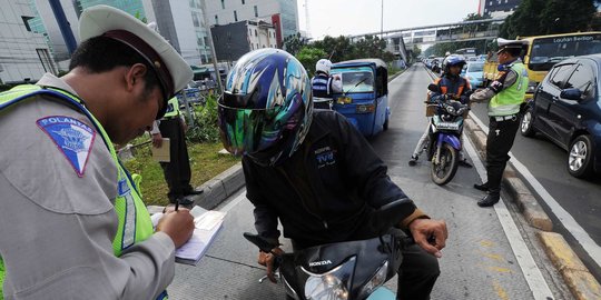 Berlaku Februari, Pelanggaran Ini Bikin Pemotor Kena Tilang Elektronik