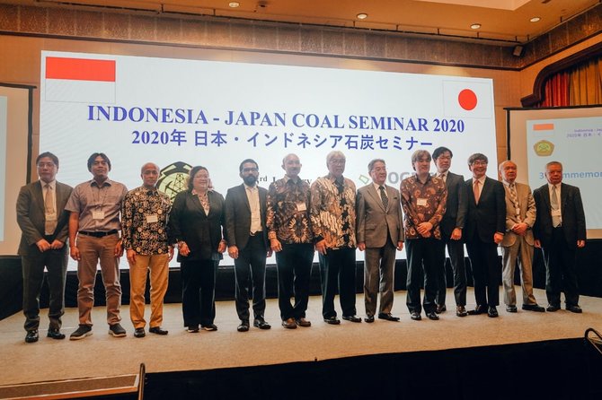 kepala bpsdm esdm wiratmaja puja saat seminar pertambangan batubara indonesia dan jepang