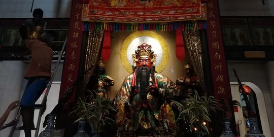 Pesan Harmoni di Wihara Tertua di Bandung
