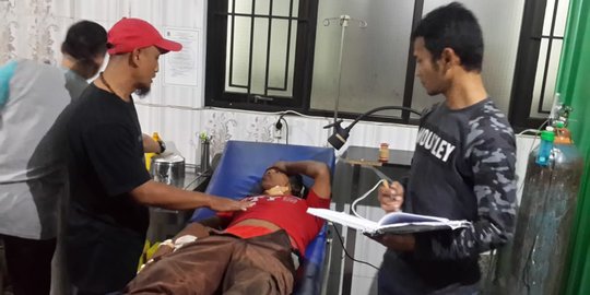 Gara-gara Meludah Kena Temannya, Sopir Angkot di Garut Ditusuk