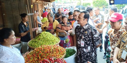 Cabai Rawit Busuk Jadi Buruan Pembeli di Solo