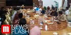 VIDEO: Orangtua Mahasiswa Nangis Depan Khofifah Minta Anak Dievakuasi Dari Wuhan